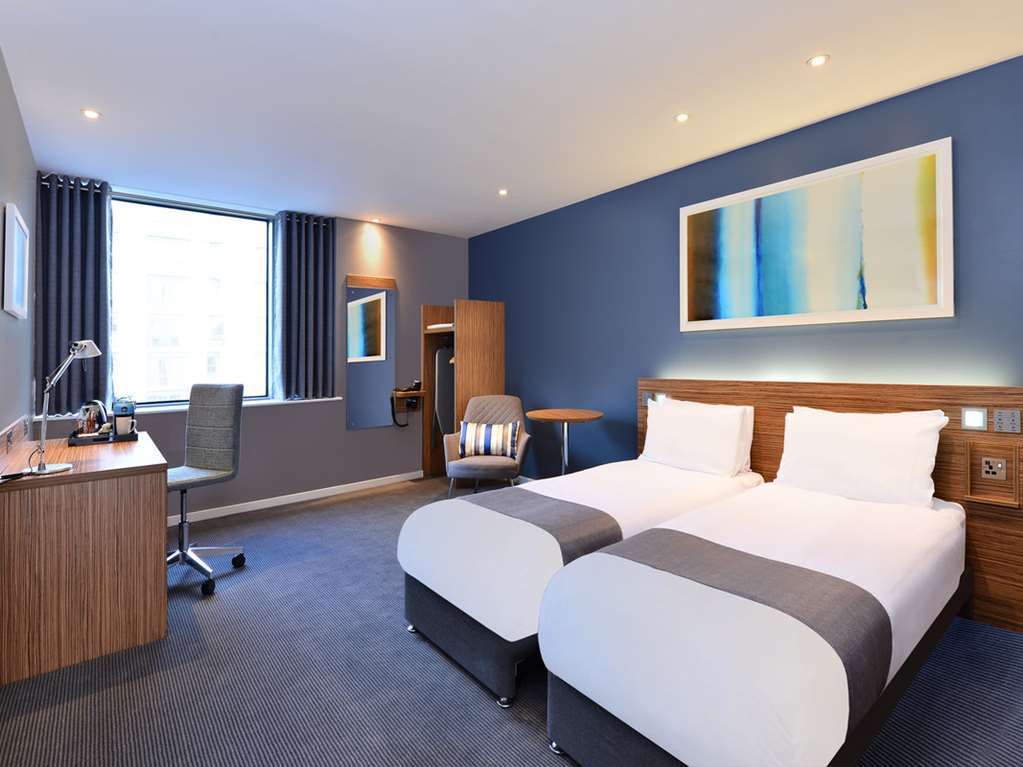 Travelodge London Docklands Szoba fotó
